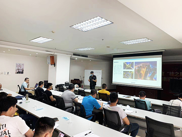 江蘇睢寧集鎮(zhèn):植保無(wú)人機(jī)飛手助“飛”鄉(xiāng)村振興 青海省公安消防總隊(duì)無(wú)人機(jī)勘察監(jiān)測(cè)培訓(xùn)案例